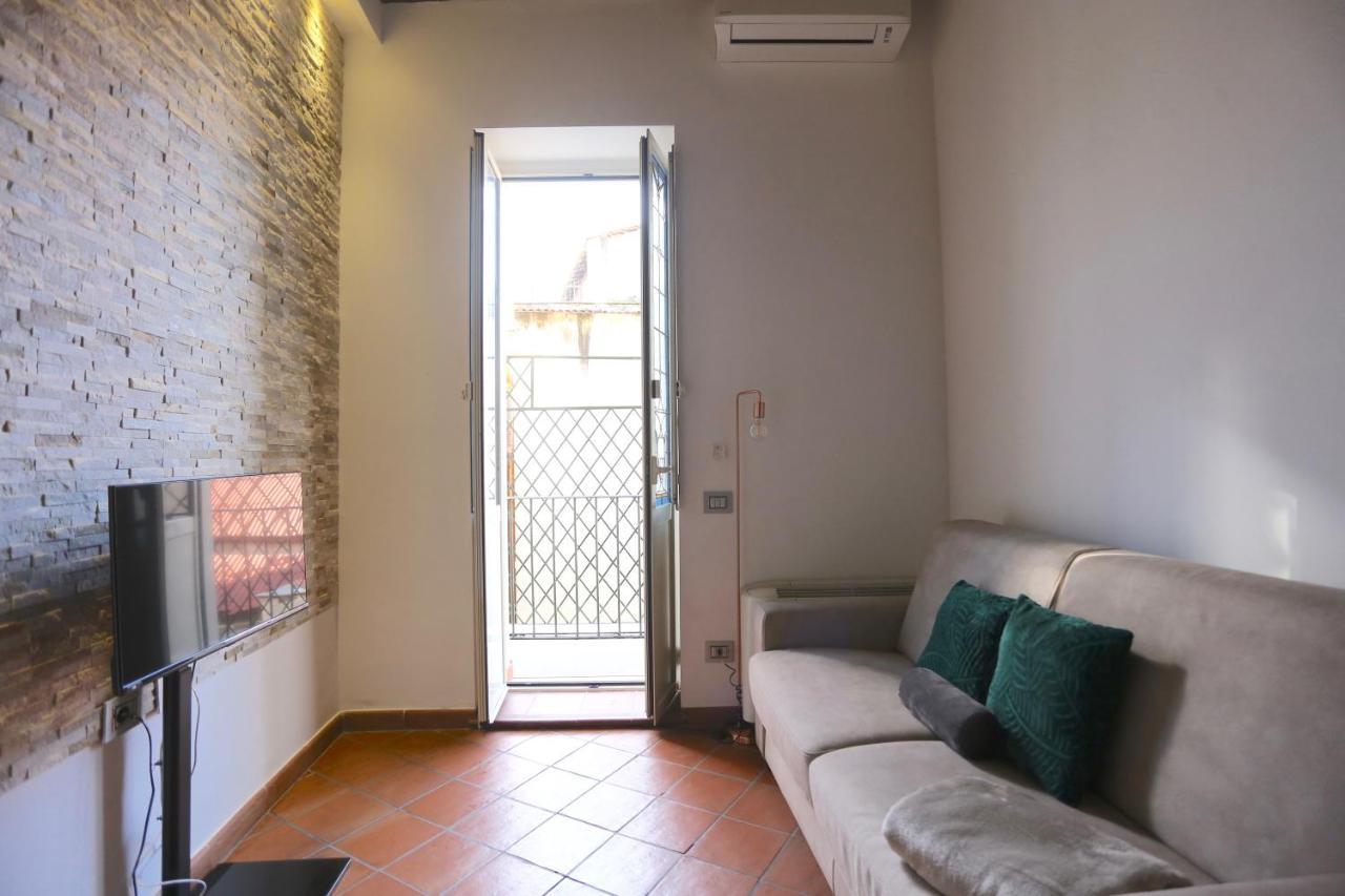 Benedetta 22 - Trastevere * Rom